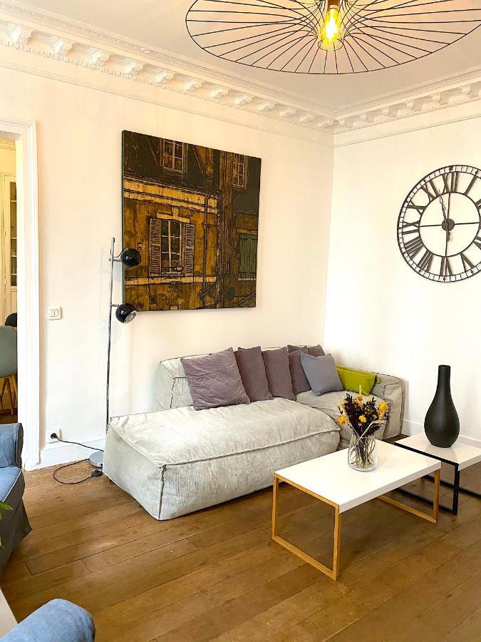 Real Parisian Apartment With 2 Bedrooms And Ac Bagian luar foto