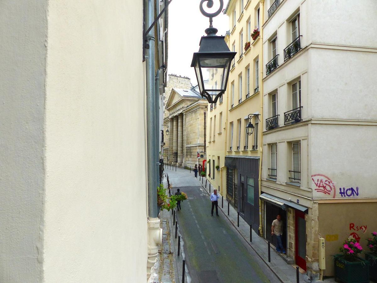 Real Parisian Apartment With 2 Bedrooms And Ac Bagian luar foto